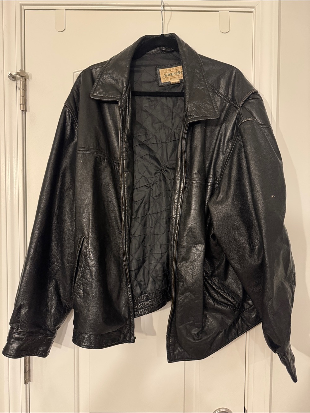 Vintage 90s St. John’s Bay Genuine Leather XL Oversized Quilted Lined Bomber